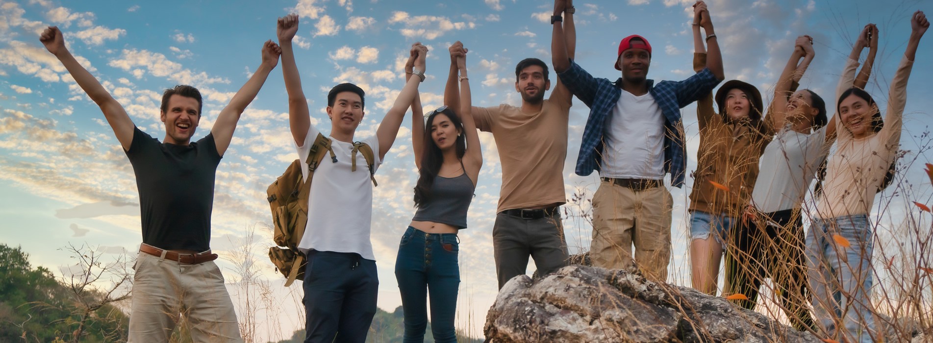 diverse-hiking-group Hiking Group of Friends